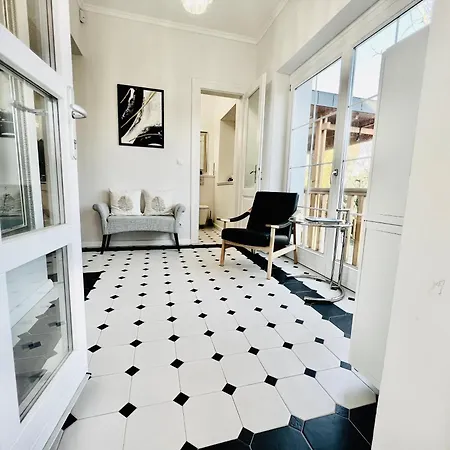 Holiday home Viktoria Rezidencia *